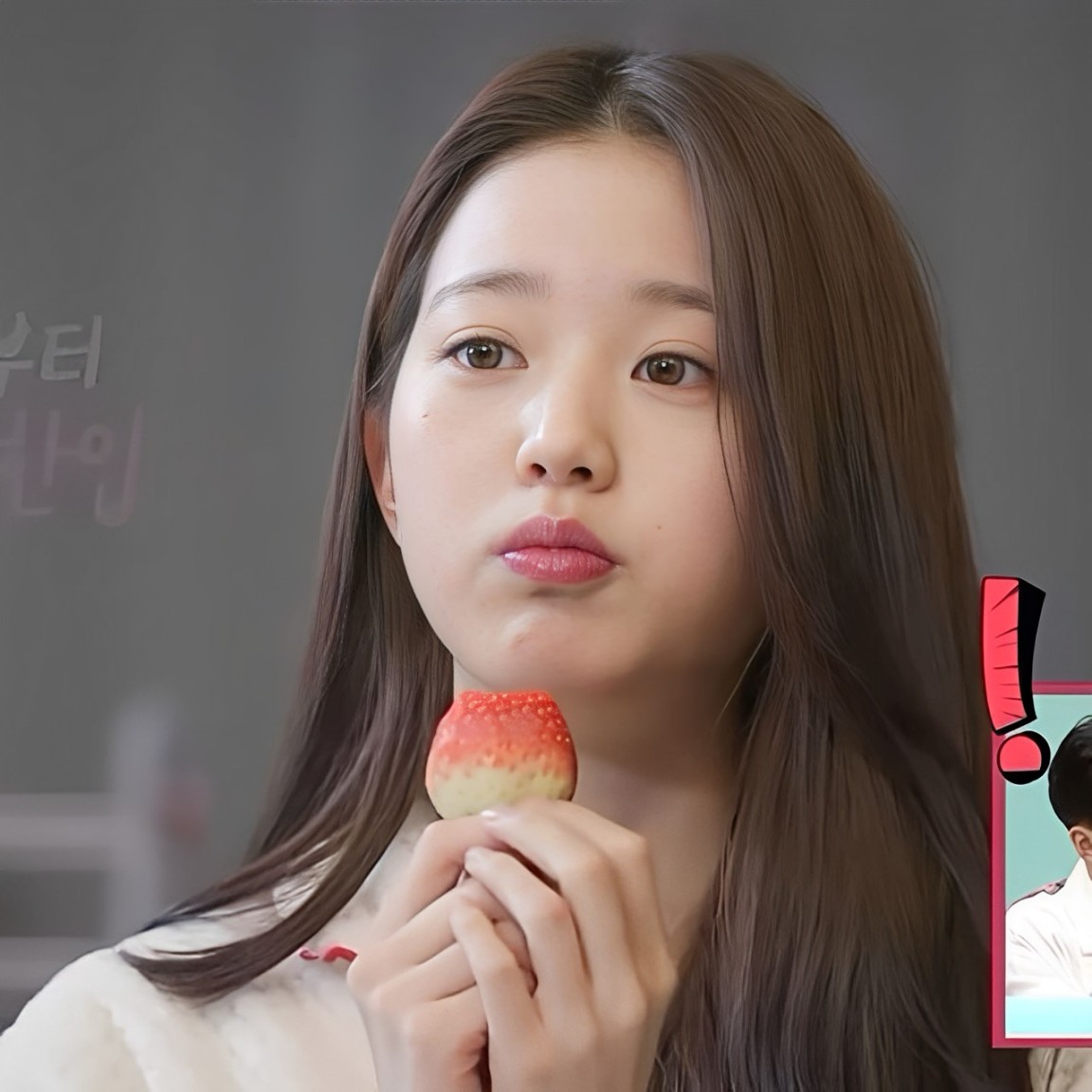  Wonyoung's Strawberry